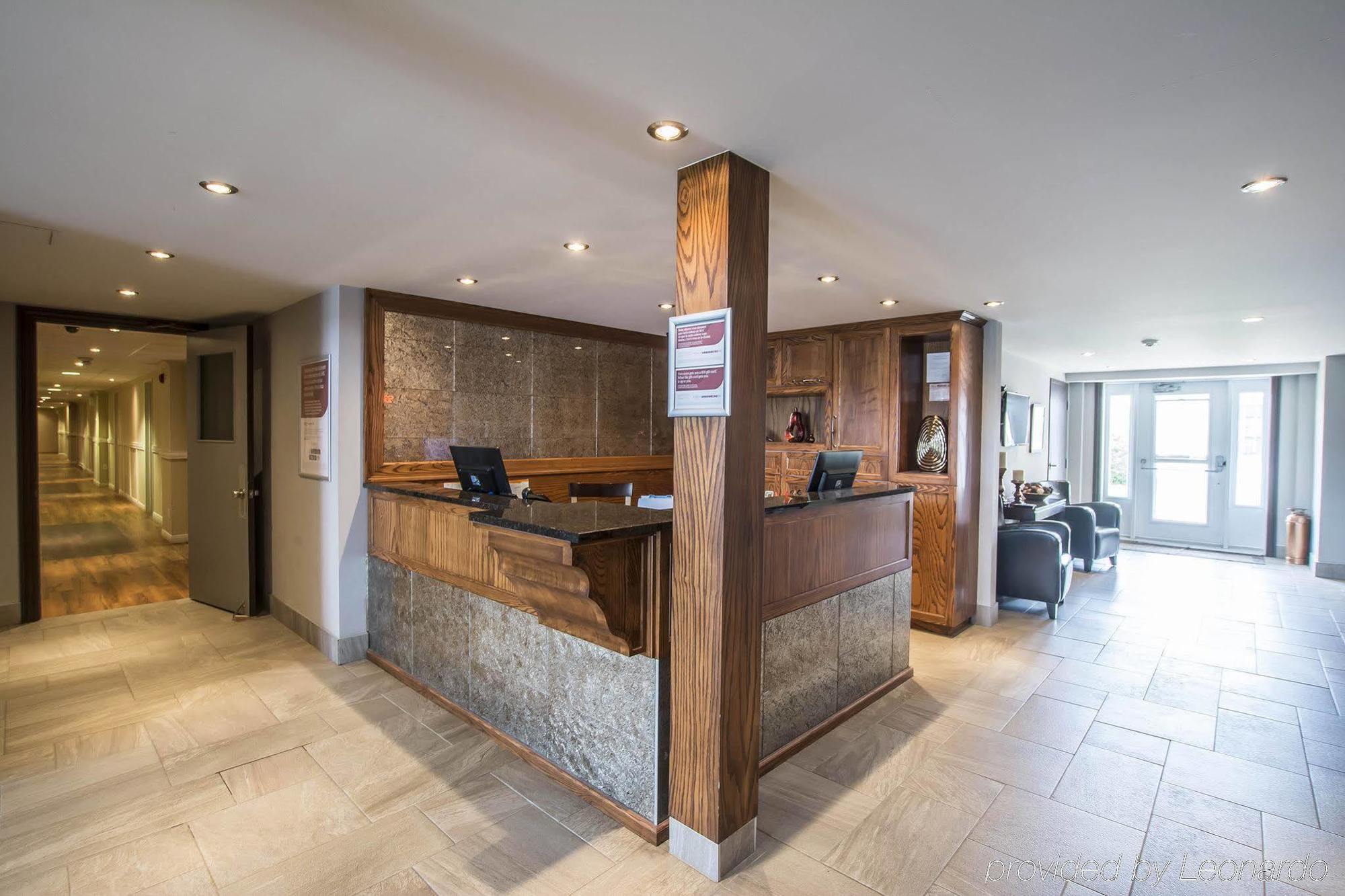 Econo Lodge Inn & Suites Montmagny Exteriör bild