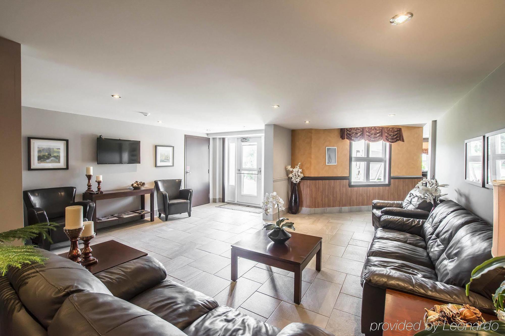 Econo Lodge Inn & Suites Montmagny Exteriör bild
