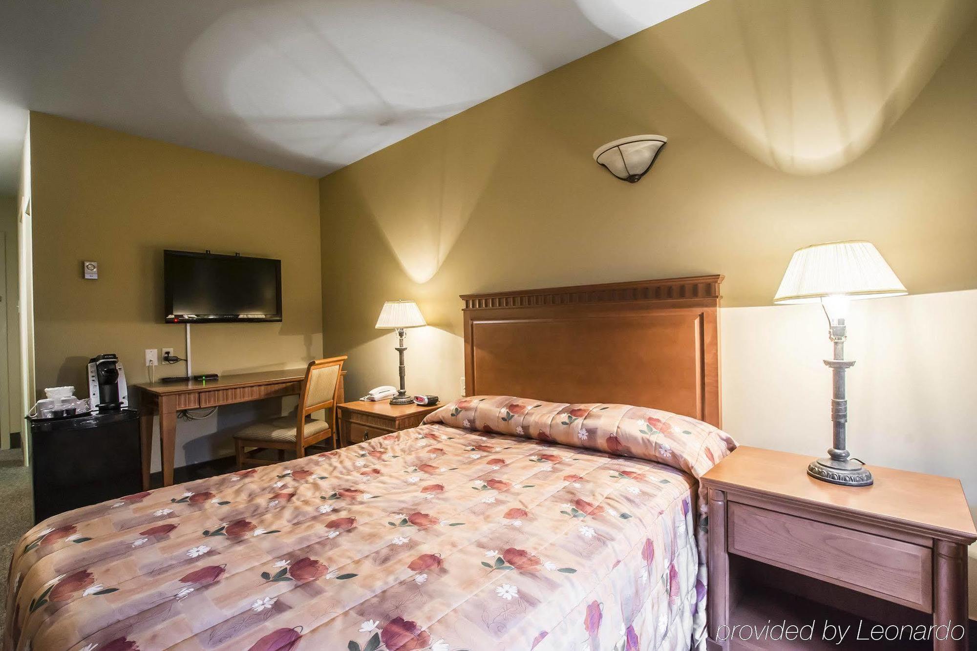 Econo Lodge Inn & Suites Montmagny Exteriör bild